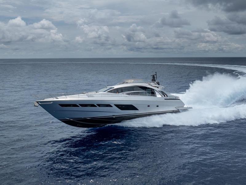 2020 Pershing 8X running at speed